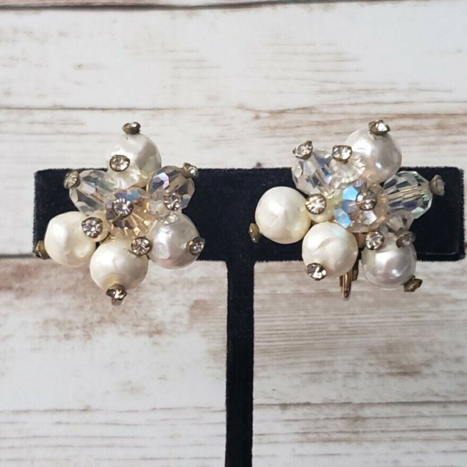 Vintage Vendome Clip On Earrings - Clear & Cream Cluster